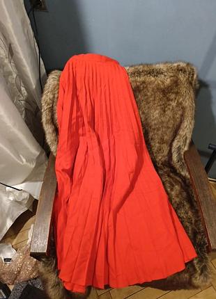 Вінтажна пліссерована максі-спідниця