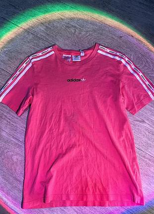 Футболка adidas