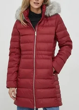 Бордовое пуховое пальто tommy halfiger