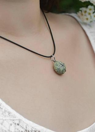 Кулон натуральний камінь змійовик в обплетенні