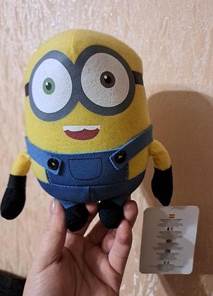 Продаю миньона нового.