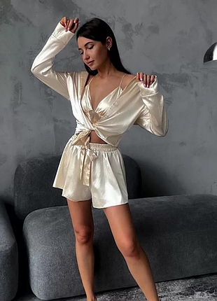 Пижамный комплект marseille атласная рубашка + топ + шортики. бретели регулируются. размер: s, m, l. расцветка: кремовый.
