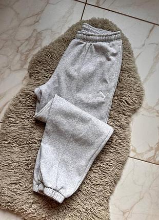 Жіночі широкі спортивні штани на флісі puma