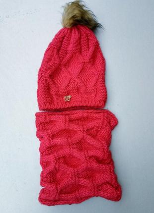 Комплект женский шапка и шарф - баф вязаный коралловый теплый4 фото