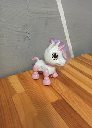 Інтерактивний маленький єдиноріг