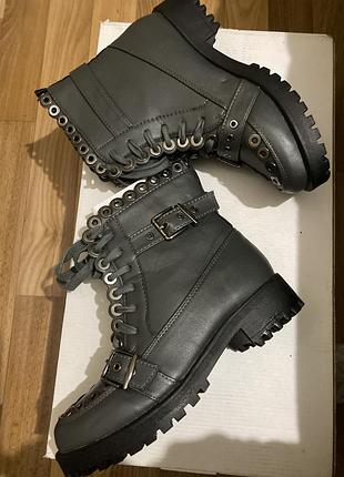 Черевики жіночі сірі на шнурках