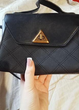 Сумочка черная