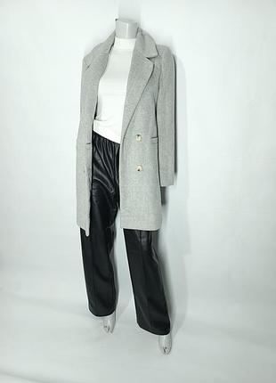 Двубортное пальто премиального качества средней длины