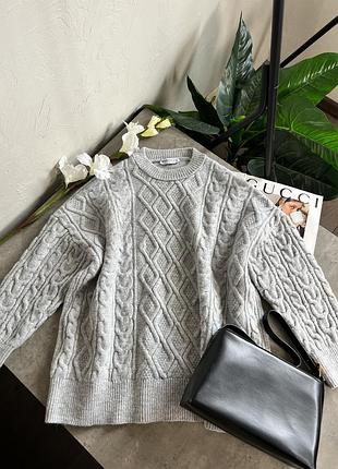 Светр жіночий stradivarius сірий в коси подовжений оверсайз