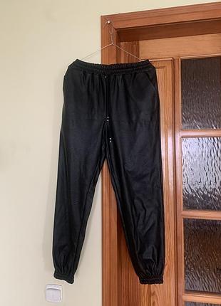 Штани  шкіряні lucy sparks італія