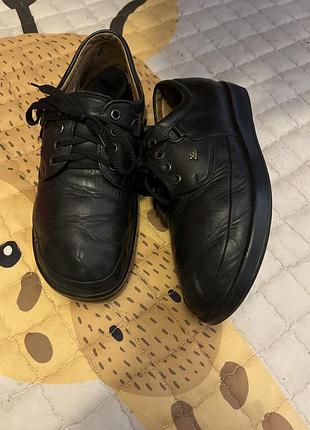 Чоловічі туфлі