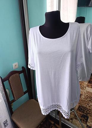 Футболка 🥰🥰🥰