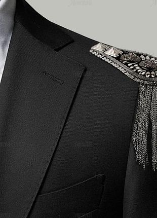 Вінтадні еполети з камінням і китицями, прикраса