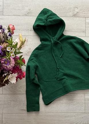 Гарна зелена вовняна кофта светр