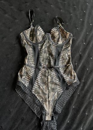 Боді 32 б кружевний якісний