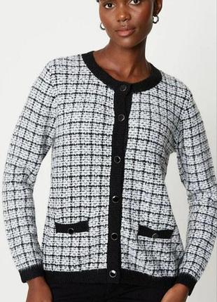 Новый теплый красивый кардиган. размер 48 50.