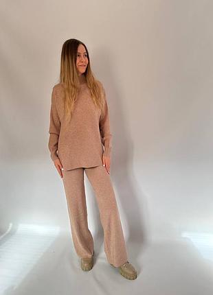 Костюм жіночий теплий беж 42 46 штани светр з довгим рукавом