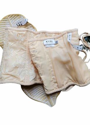 Невероятный нежный корсет беж