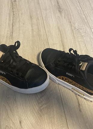 Кросівки дуже гарні