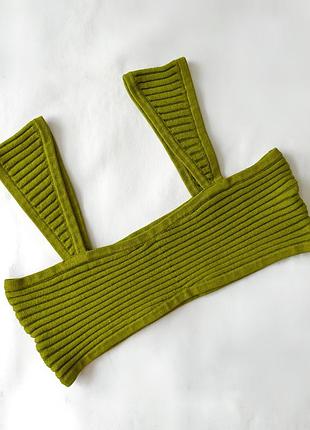 Зелений кроп топ в рубчик s-m трендовий колір