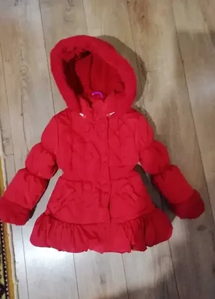 Куртка тепла,легка, куплена в італії р .98,104,110 дівчинка