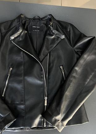 Косуха, кожанка з еко шкіри