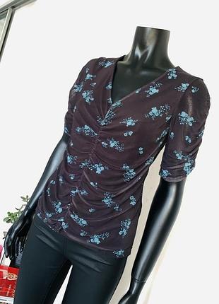 Женская блузка principles чёрная с голубыми цветами, драпировка, рукав 3/4