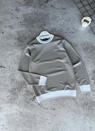 Свитшот кофта.