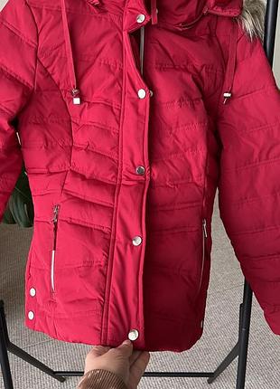 Куртка жіноча червона, р.38