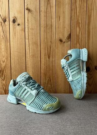 Спортивні оригінальні кросівки кеди взуття adidas