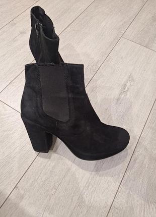 Ботильони замшеві