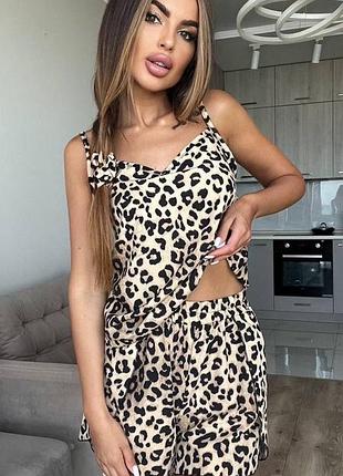 Жіночий повсякденний домашній костюм комплект трійка майка та шорти і резинка леопард тканина софт