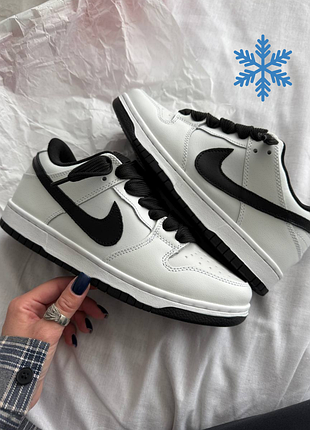 Зимові кросівки жіночі nike sb dunk low white black winter