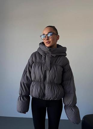Пуховик жіночий