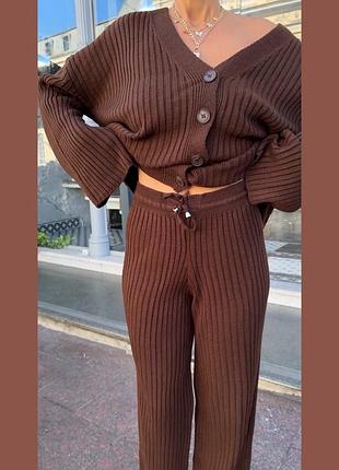 В’язаний костюм в рубчик кардиган та палаццо штани прямі светр теплий