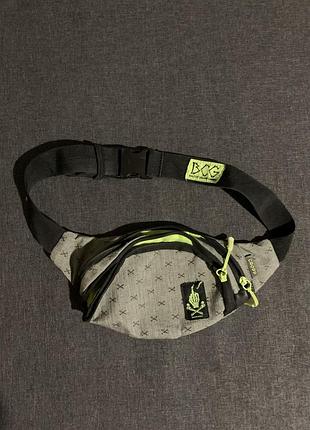 Сумка бананка сіра cropp