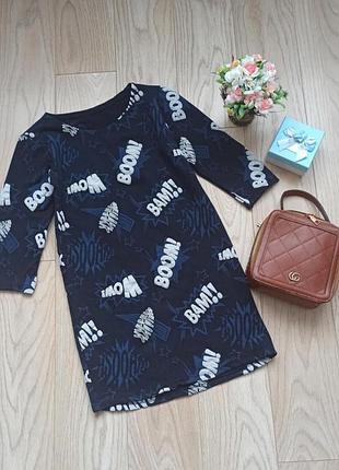 Коротка сукня з написами