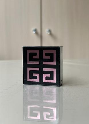 Пудрові румʼяна givenchy le prisme 23 aficionado peach powder blush radiant colour 4 colours