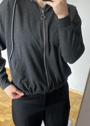 Спортивна кофта