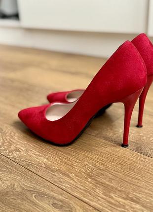 Туфлі червоні (штучна замша )