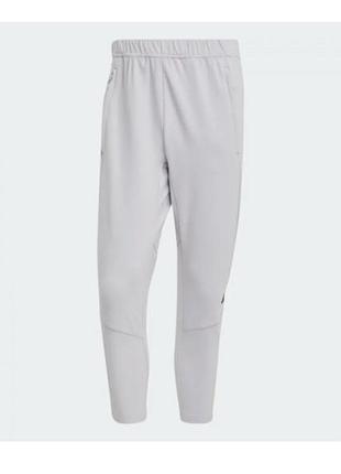 Оригінальні спортивні штани від бренду adidas