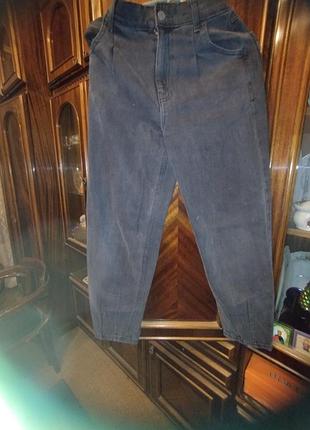 Продам женские джинсы