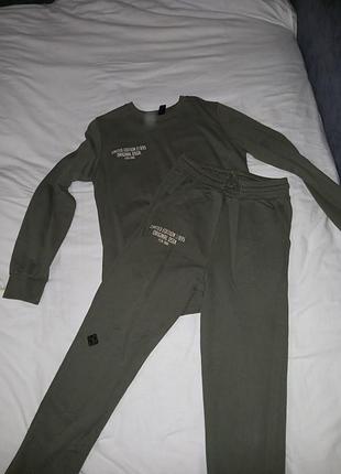 Повседневный костюм от defacto