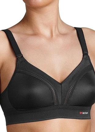 Спортивный бюстгальтер triumph