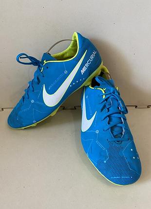 Продам підліткові футбольні бутси фірми nike!