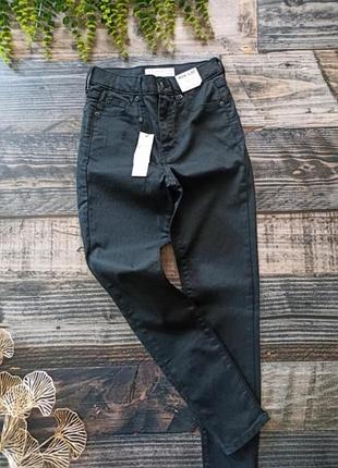 Жіночі брюки з напиленням