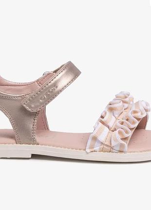 Босоніжки дівочі geox