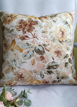 Декоративная наволочка 45*45 с розами в стиле прованс для декора