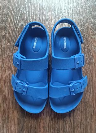 Босоножки nutmeg