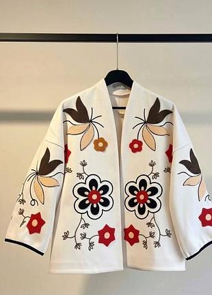 Колоритный жакет вышиванка, украинская накидка вышиванка, этатно пиджак с вышивкой